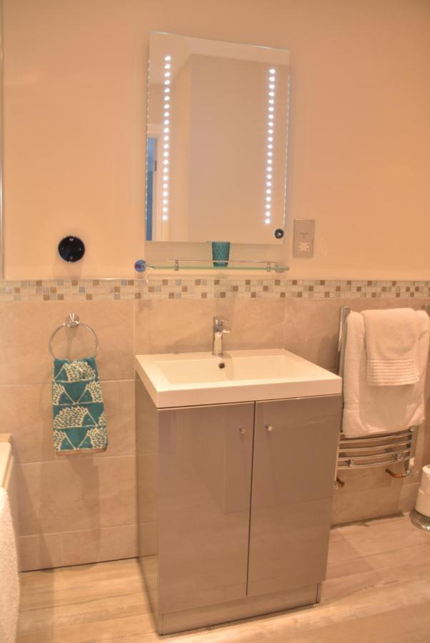 The Marine Bed & Breakfast พอร์ทิชเฮด ภายนอก รูปภาพ
